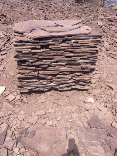 Плитняк лемезит бордовый для цоколя 1,5-2 см купить в Ялуторовске