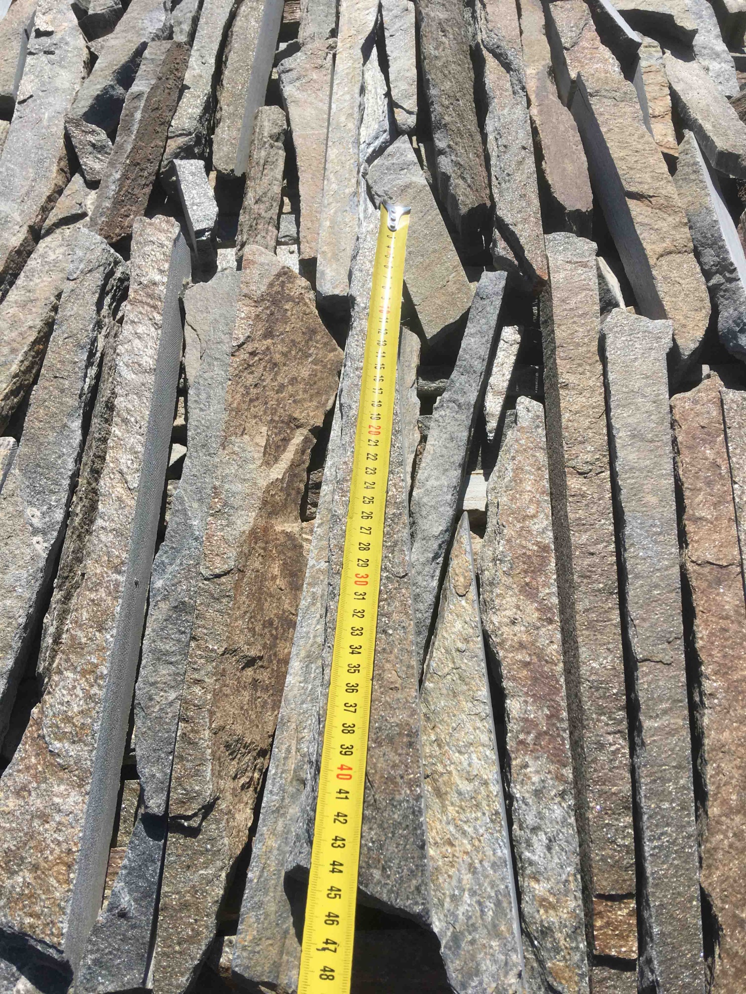 Горбушка златолит мультиколор для облицовки купить в Ялуторовске