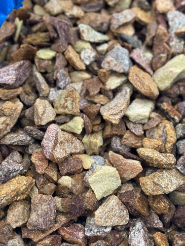 Златолит персиковый декоративная каменная крошка купить в Ялуторовске