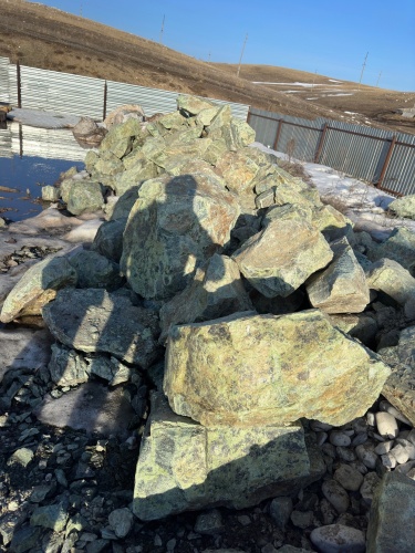 Камни для ландшафтного дизайна зелёные 10-60 килограмм купить в Ялуторовске
