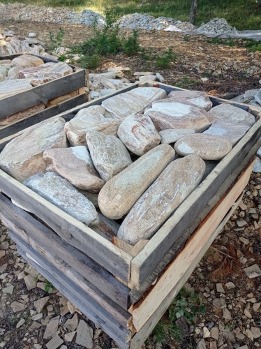 Златолит жёлтый, жёлто-зелёный глыбки и валуны для ланшафтного дизайна купить в Ялуторовске