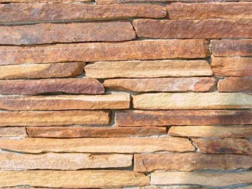 Горбушка златолит золотистый для облицовки купить в Ялуторовске