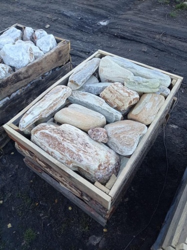 Златолит жёлтый, жёлто-зелёный глыбки и валуны для ланшафтного дизайна купить в Ялуторовске